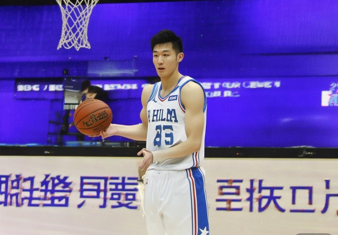 76人与快船：智慧对决，战术攻防巅峰之战(图3)