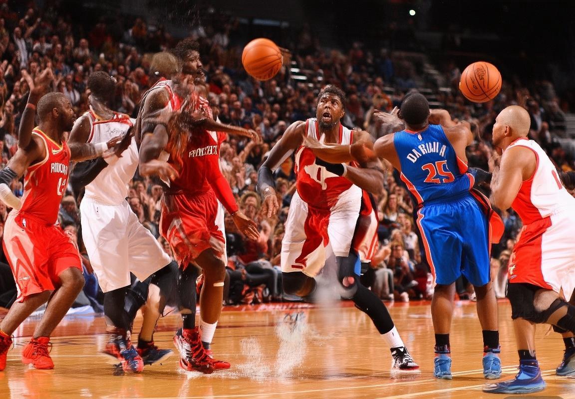 2016年NBA火箭VS活塞经典对决：哈登罗斯闪耀，火箭险胜活塞(图1)