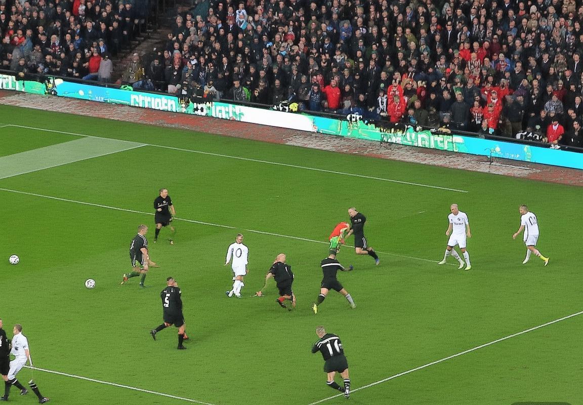 2016曼联阿森纳经典对决：战术对决与球星对决回顾(图1)